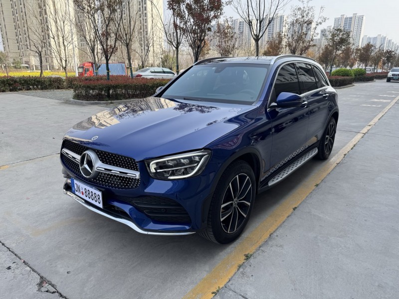 济宁22年奔驰GLC7
