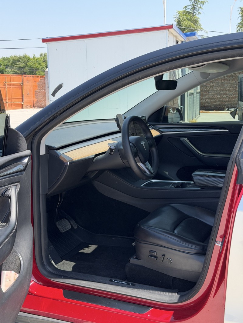 新乡21年特斯拉MODEL Y4