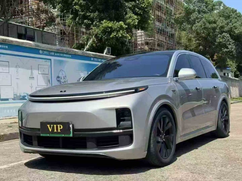 贵港23年理想L82