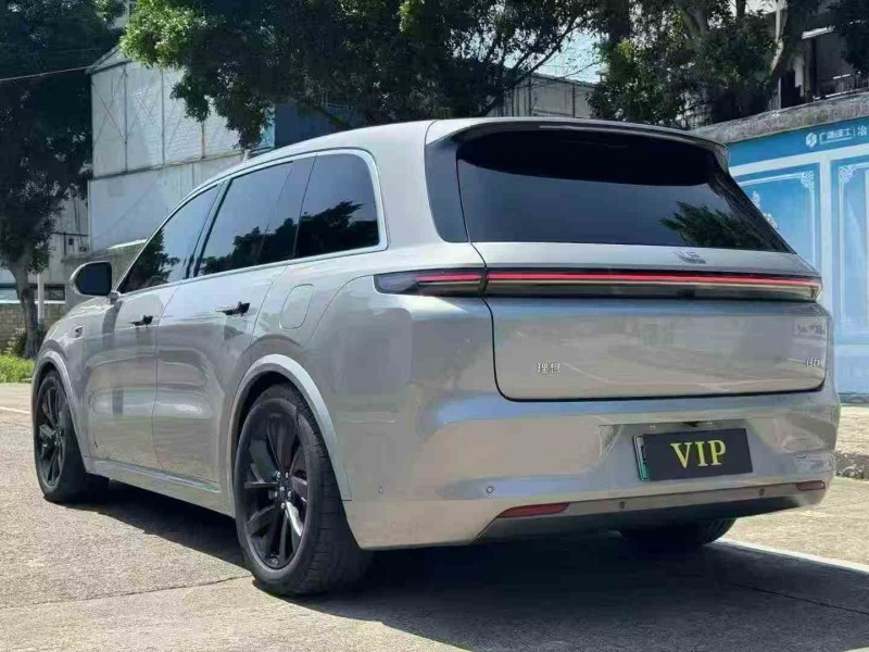 贵港23年理想L88