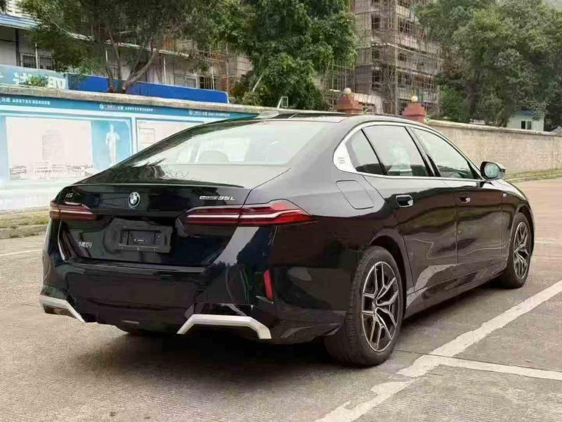 防城港25年宝马I57