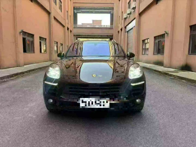 重庆16年保时捷Macan1