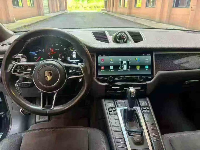 重庆16年保时捷Macan4