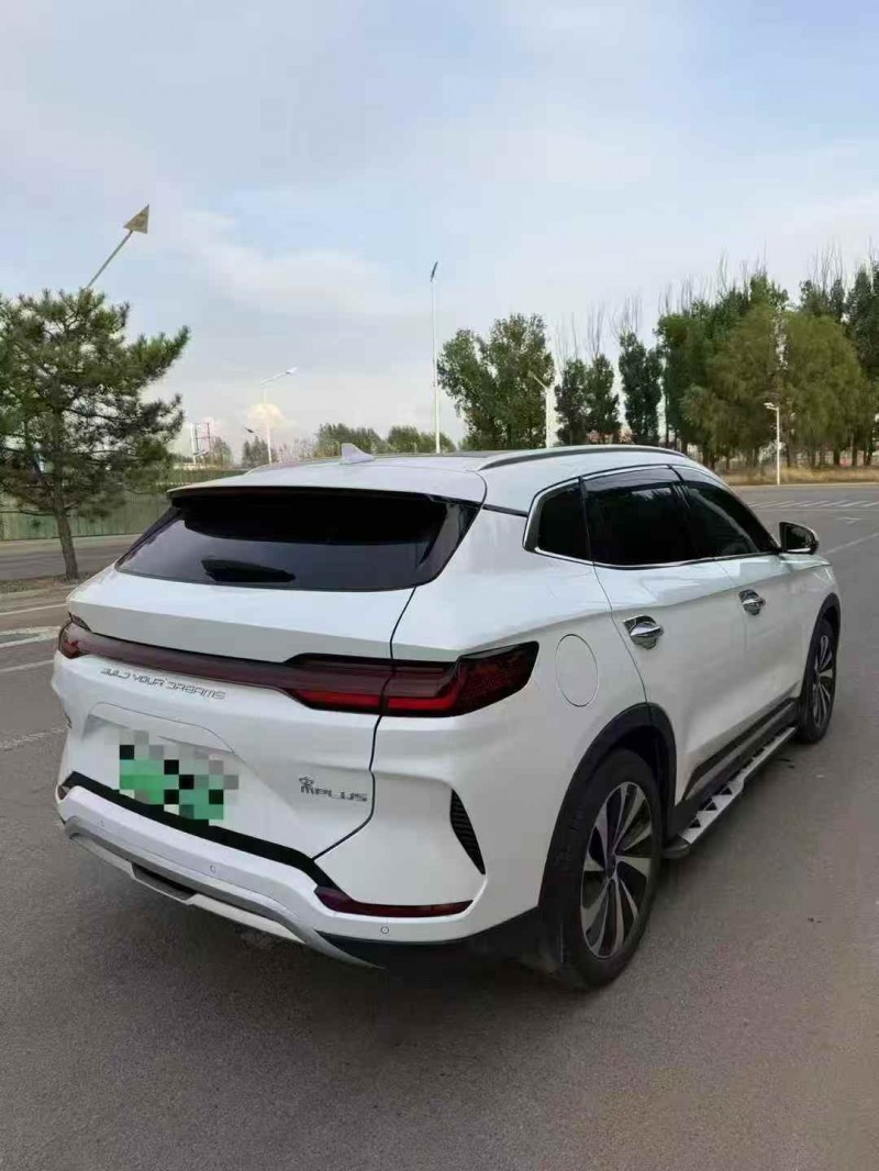通辽24年比亚迪宋8