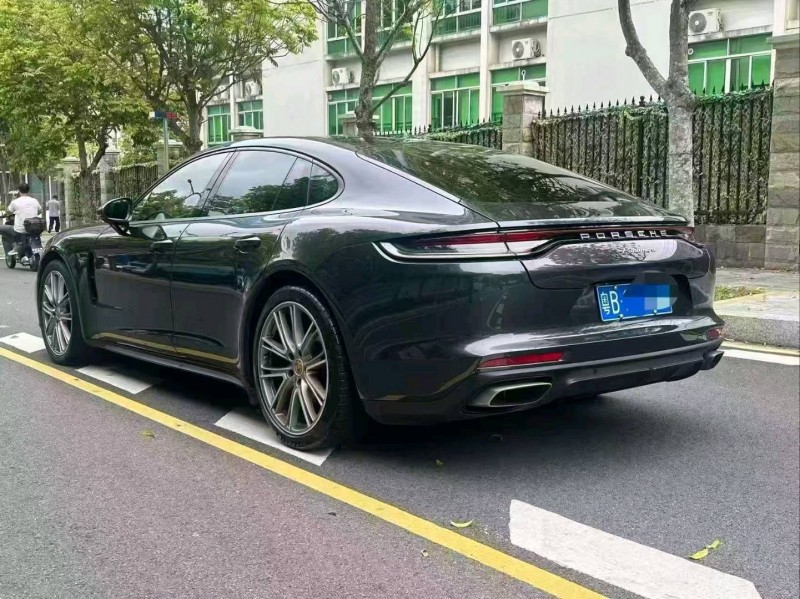 深圳23年保时捷帕拉梅拉9