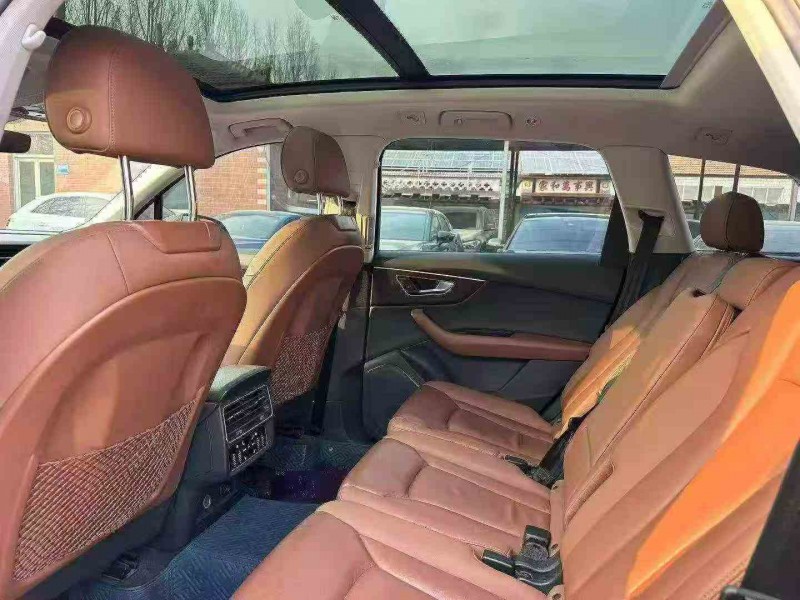 东营20年奥迪Q74