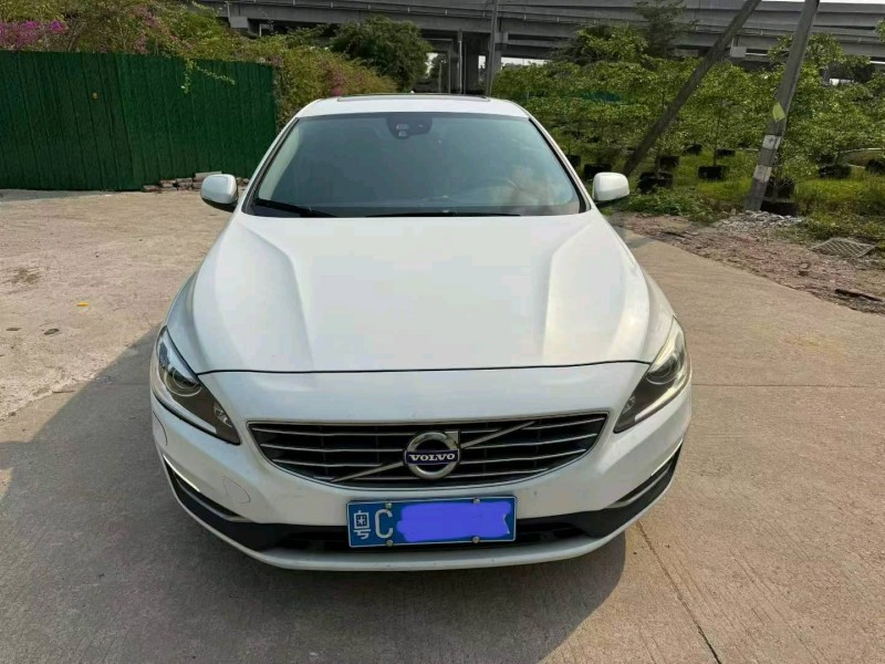 中山15年沃尔沃S60L1