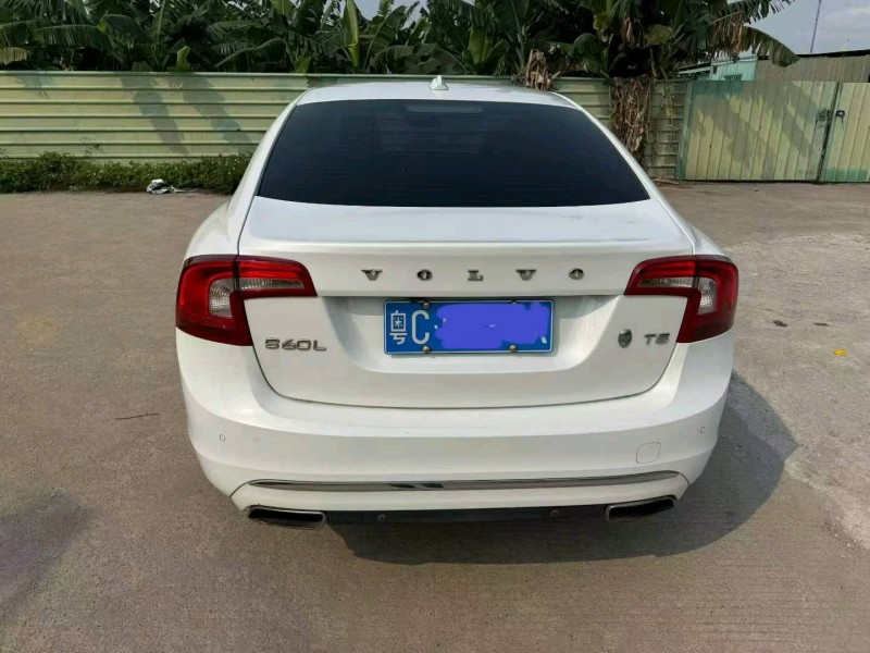 中山15年沃尔沃S60L4