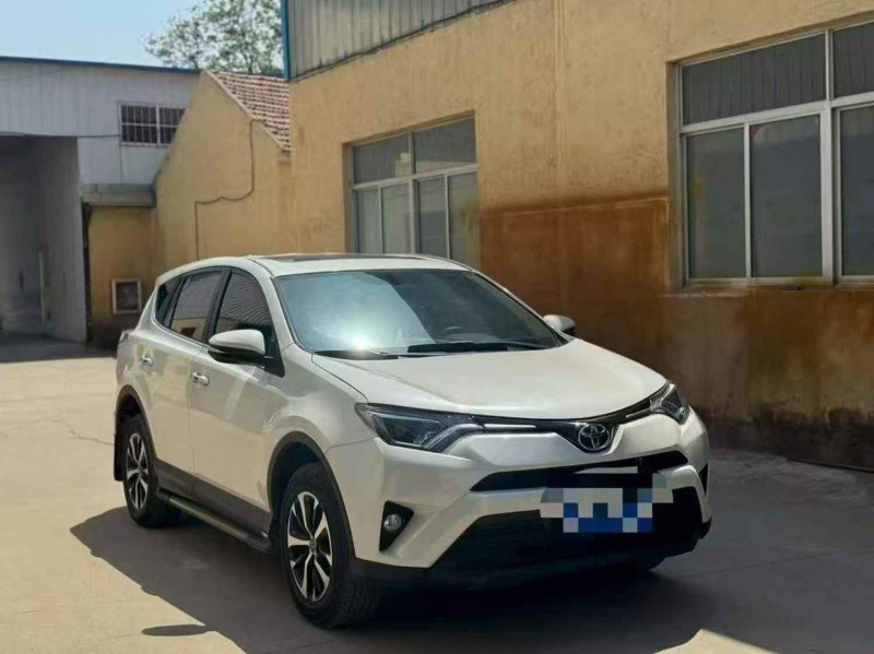 青岛18年丰田RAV4荣放3
