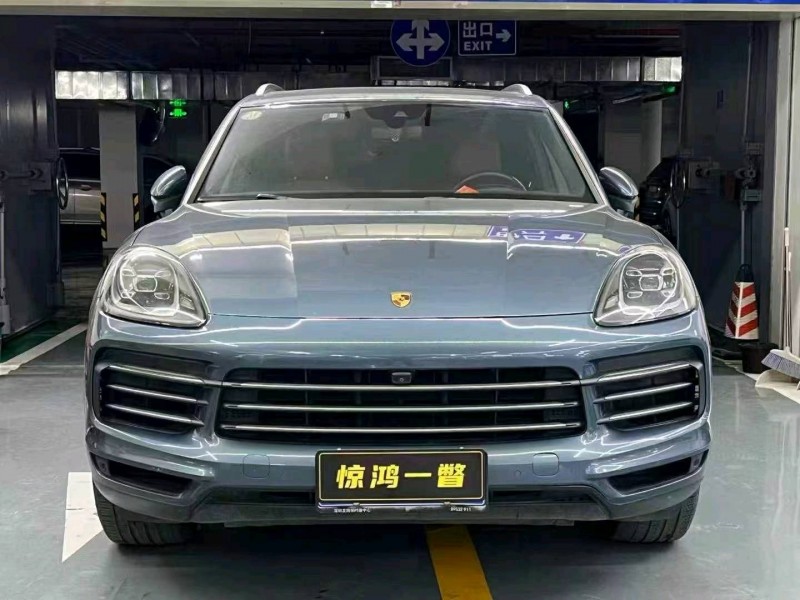 广州18年保时捷卡宴1