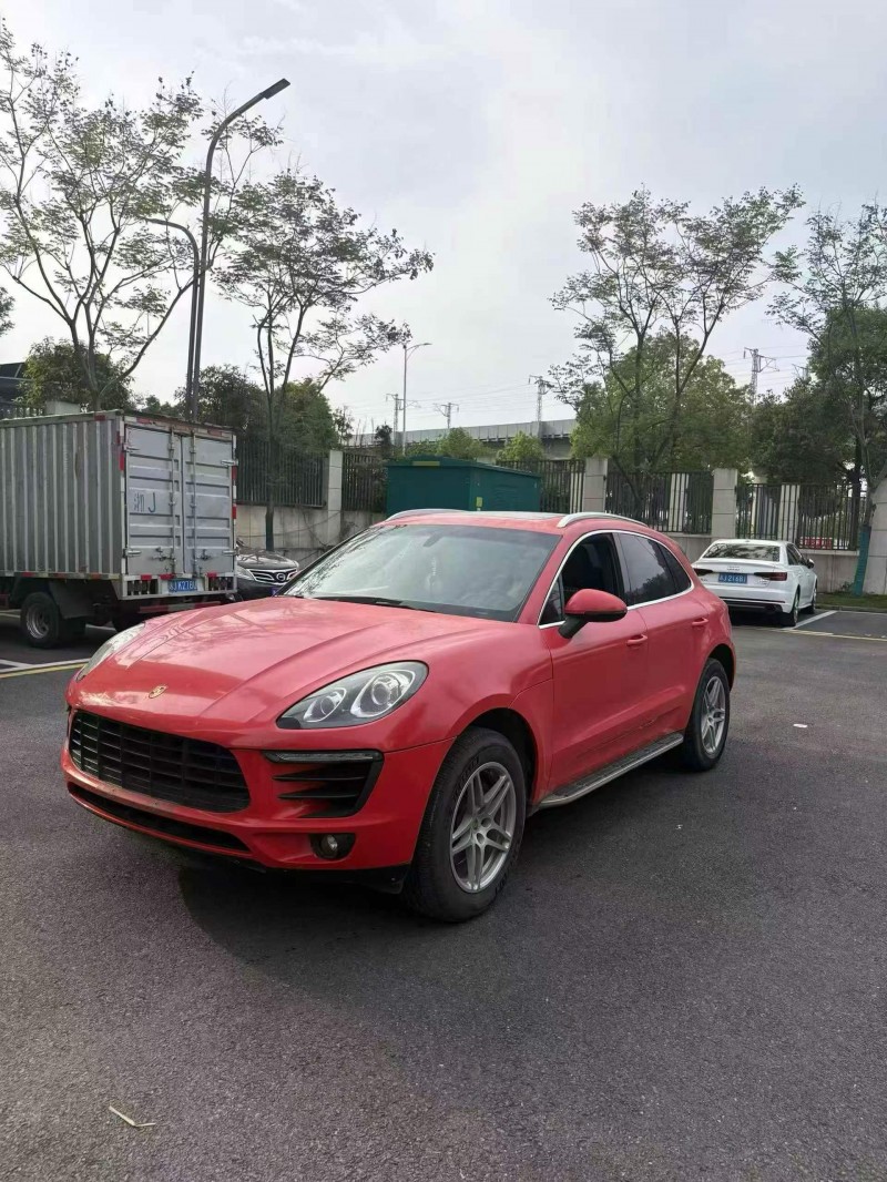 鄂州15年保时捷Macan2