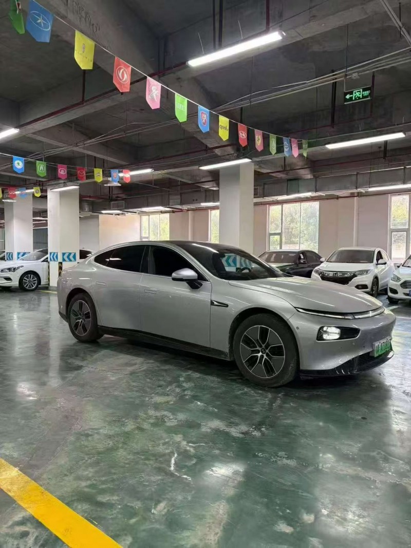 成都25年小鹏汽车p72