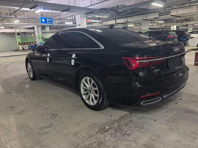 成都19年奥迪A6L5
