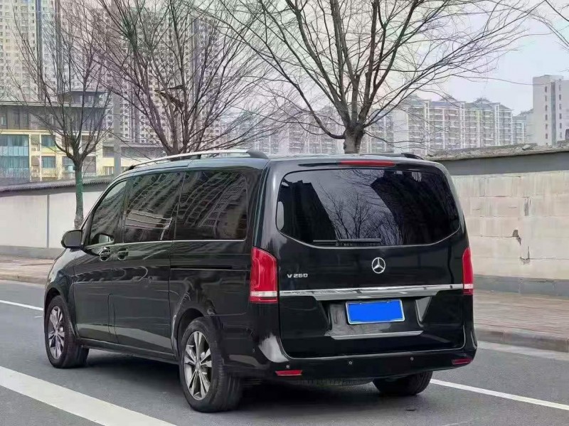 鹤壁18年奔驰V8