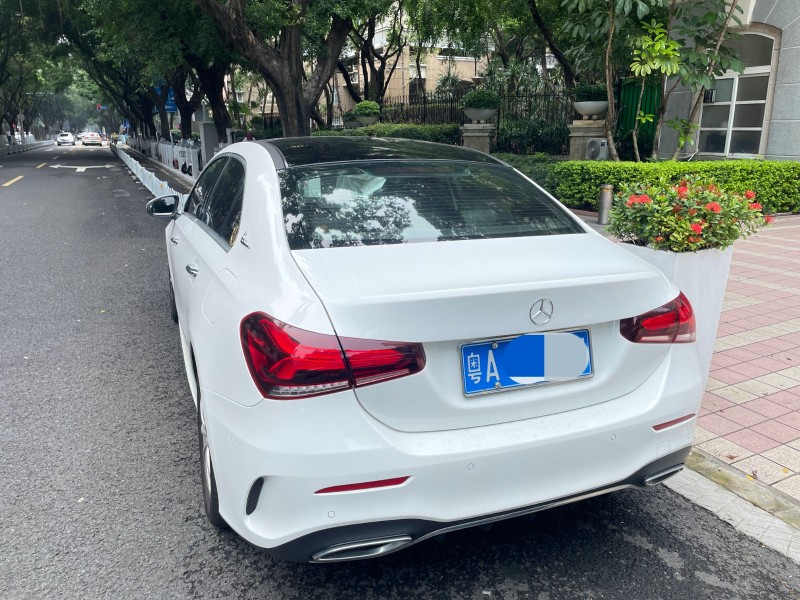 广州20年奔驰A3