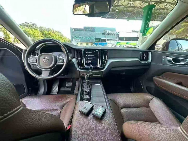 珠海20年沃尔沃XC606