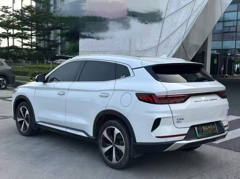 广州22年比亚迪宋5