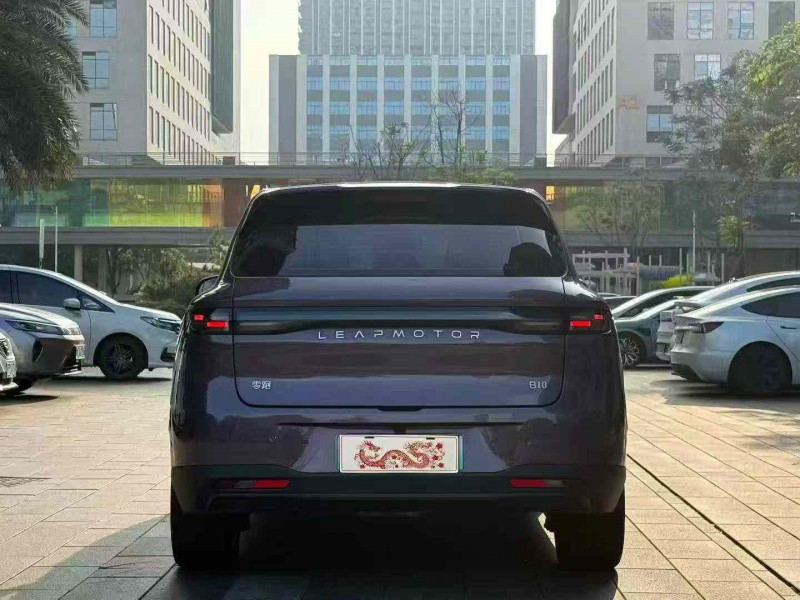 佛山25年零跑汽车B109