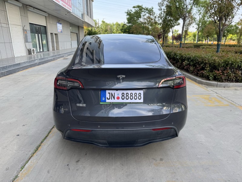 济宁23年特斯拉MODEL Y3