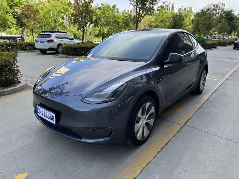 济宁23年特斯拉MODEL Y5