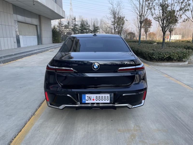 东营24年宝马7系5