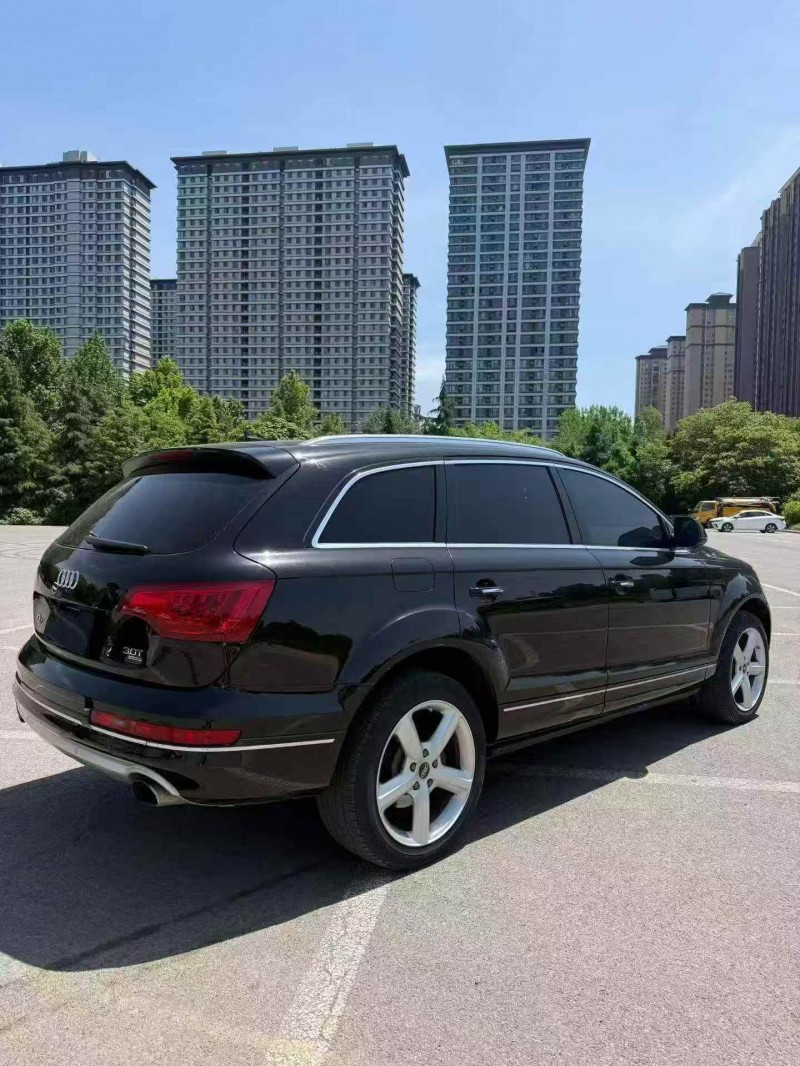 苏州15年奥迪Q77