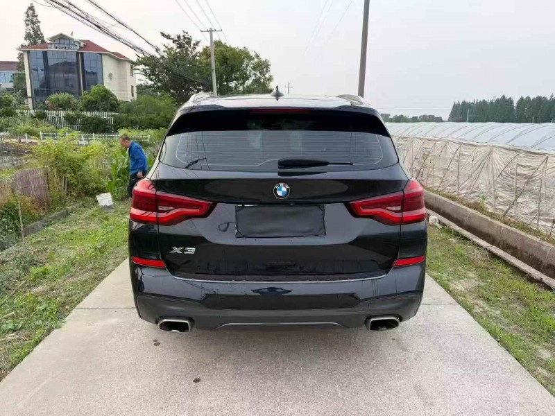 金华20年宝马X39