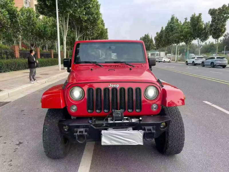 安阳15年Jeep牧马人1