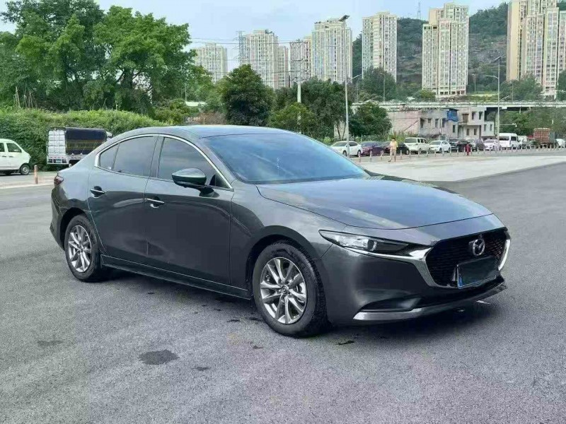 重庆20年马自达32