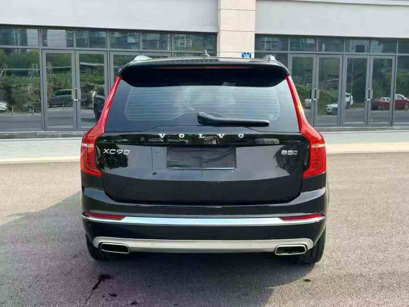 重庆20年沃尔沃XC908