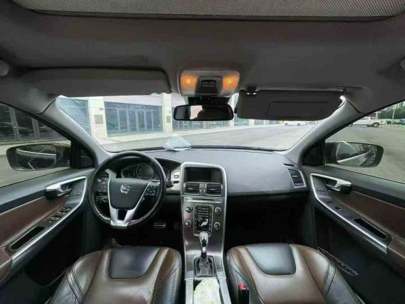 重庆14年沃尔沃XC605