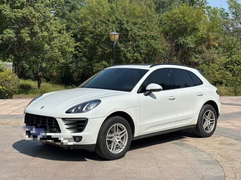 青岛17年保时捷Macan3