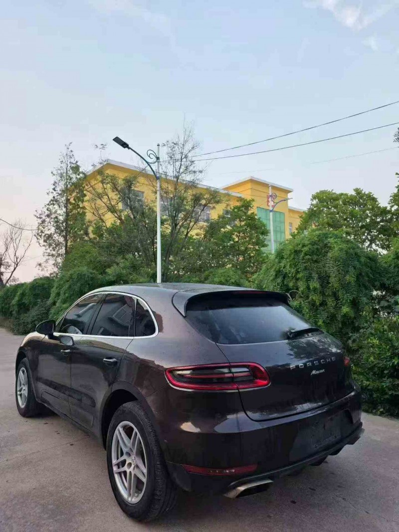 潍坊18年保时捷Macan8