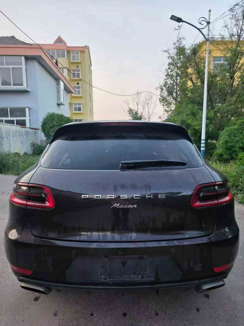 潍坊18年保时捷Macan9