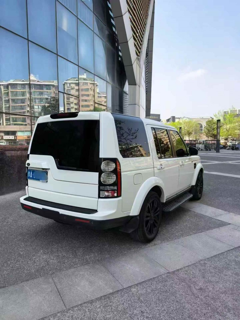 新乡14年路虎发现8