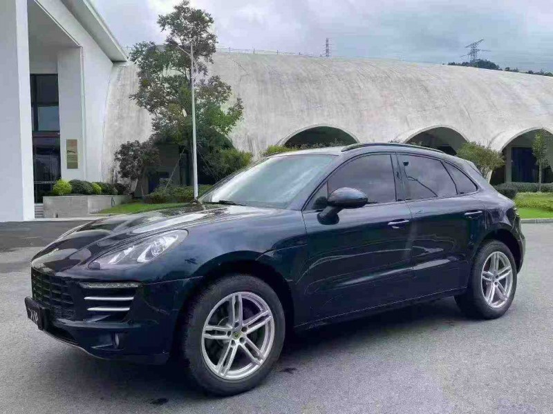 绍兴17年保时捷Macan3