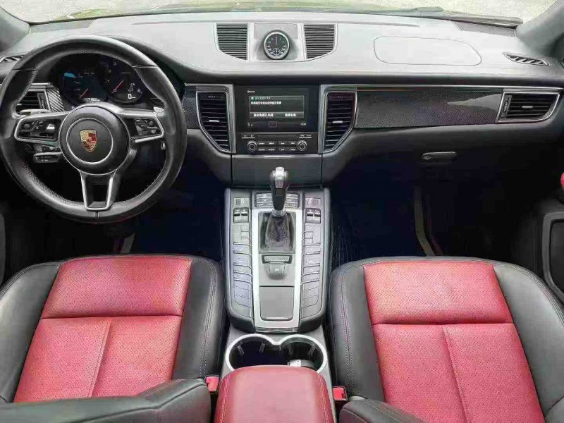 绍兴17年保时捷Macan5