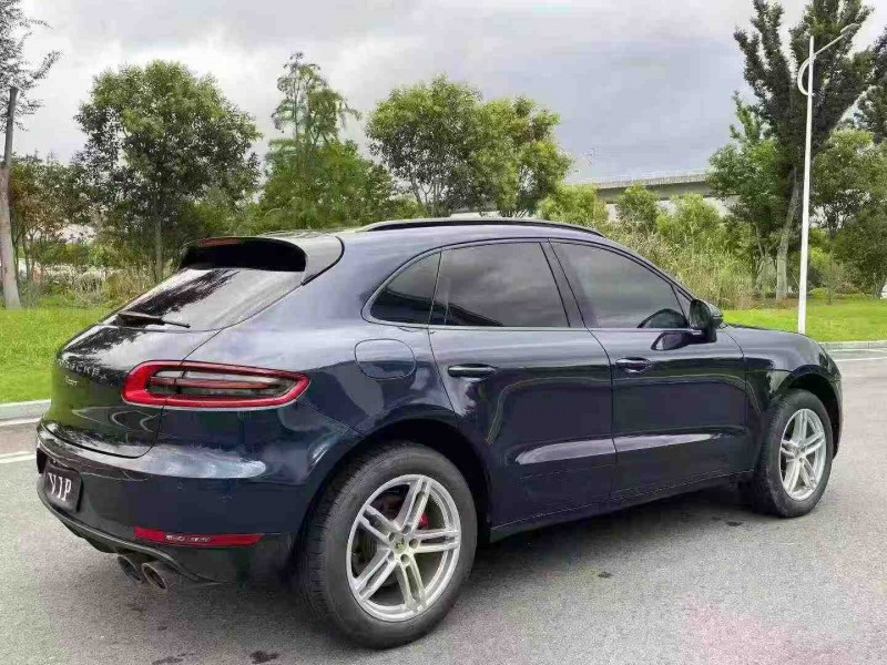 绍兴17年保时捷Macan7