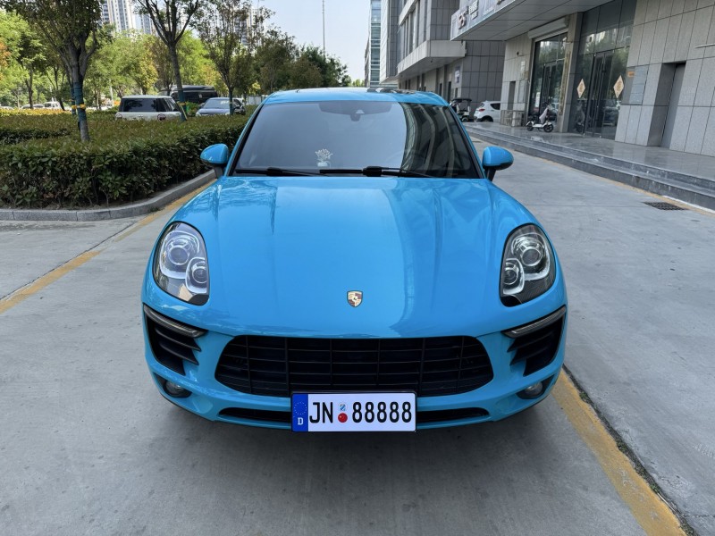济宁16年保时捷Macan1