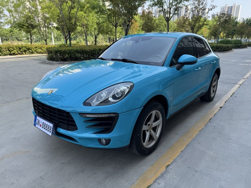 济宁16年保时捷Macan3