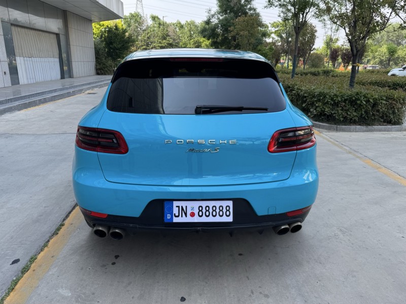 济宁16年保时捷Macan9