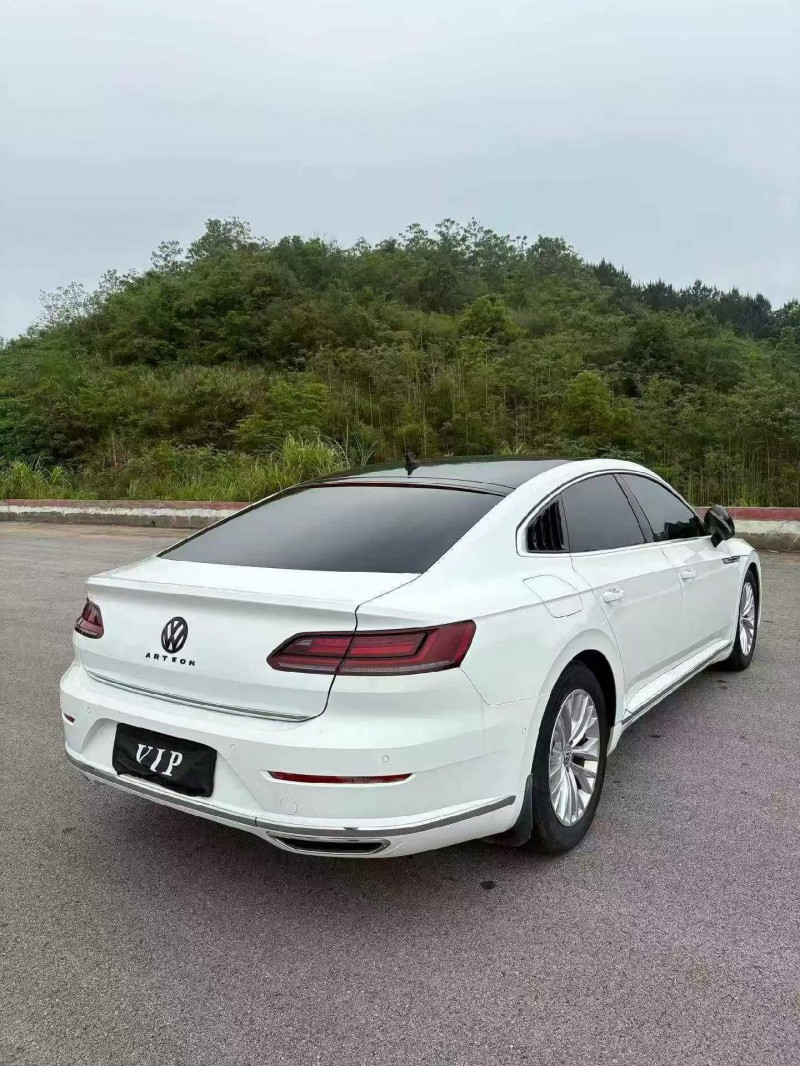 张家界20年大众CC7