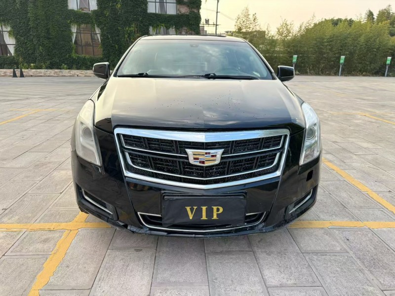 昭通16年凯迪拉克XTS1