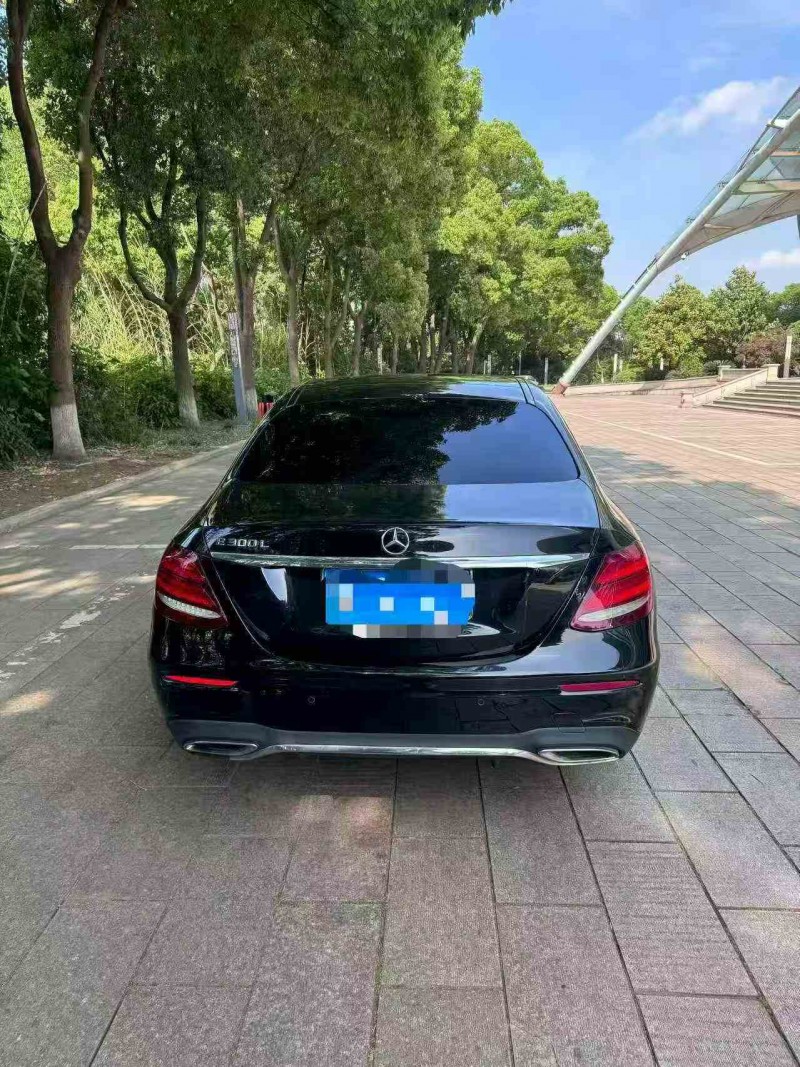 淮安19年奔驰E9