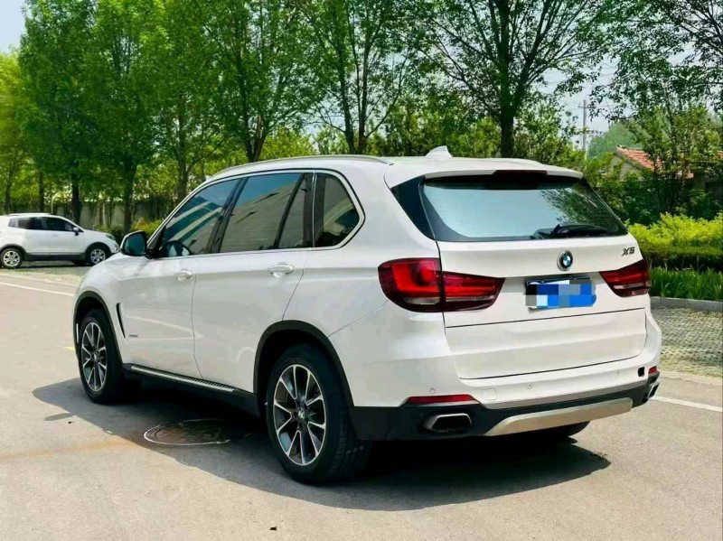 东营19年宝马X57