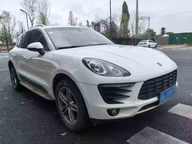 广元15年保时捷Macan2