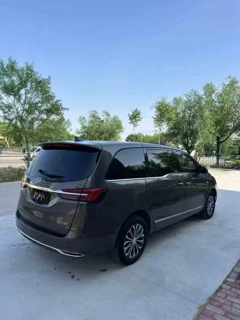 东营21年别克GL89