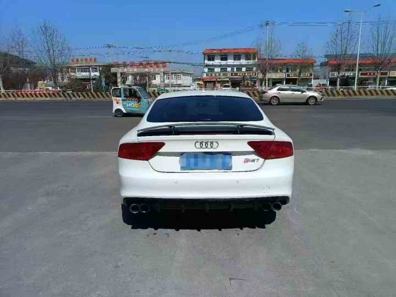 潍坊14年奥迪A7L8