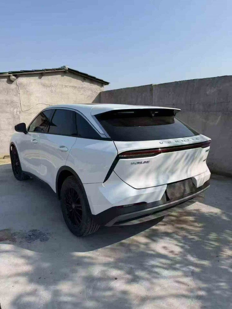 湖州23年启辰大V8