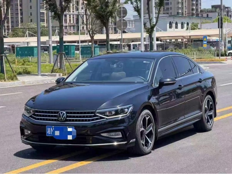 常德24年大众迈腾3